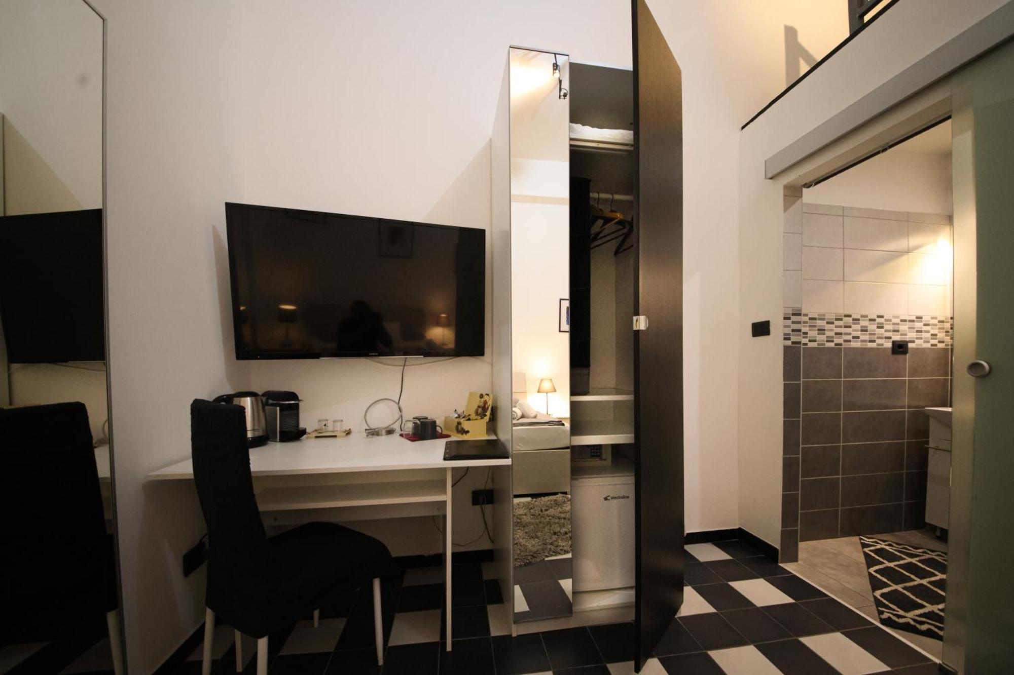 Nik Rooms Genova Eksteriør billede